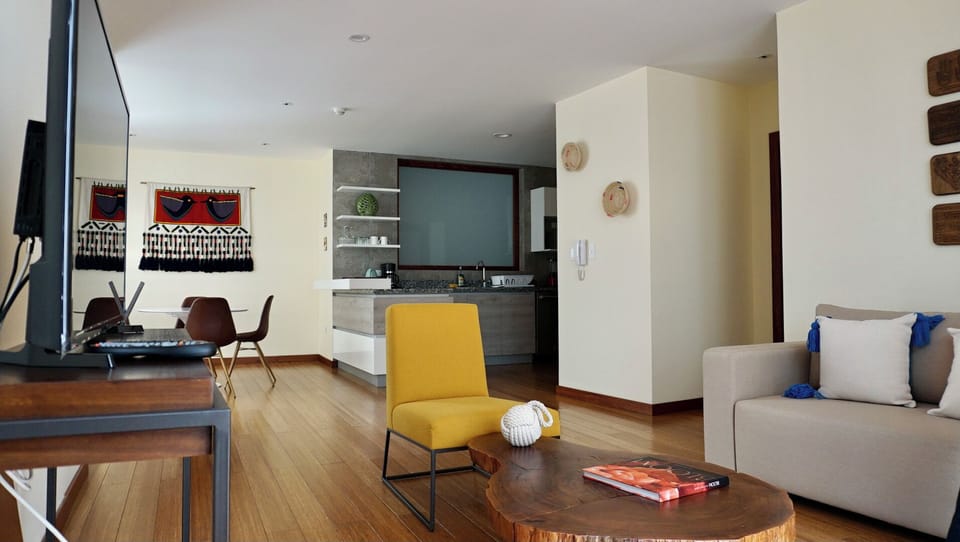 Living Area (2)