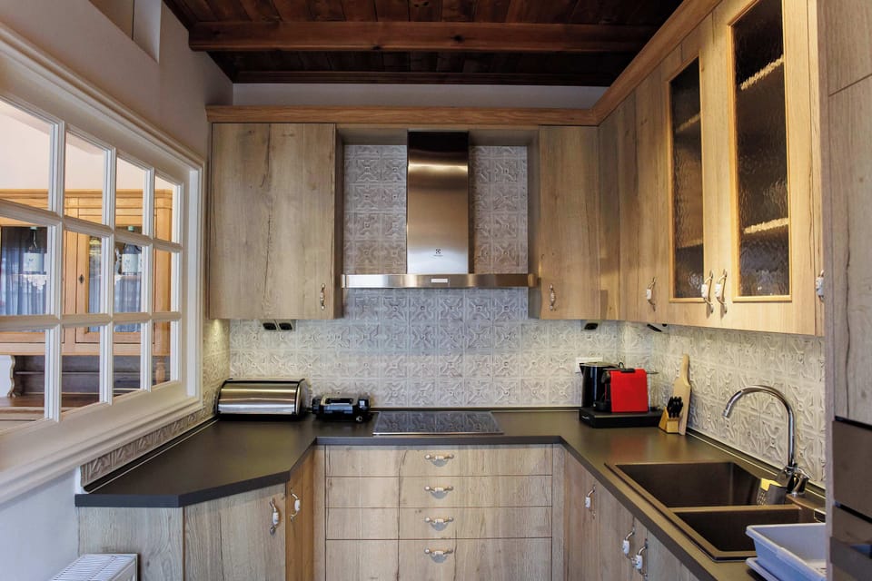 Fully-equipped kitchen