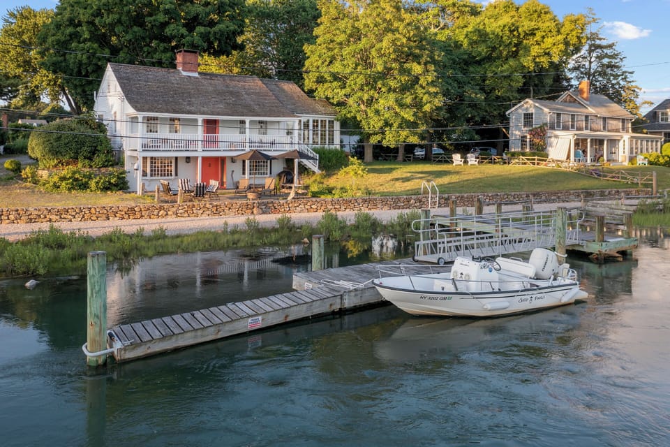 Private dock with fishing, crabbing, kayaking, sandbar, and swimming hole