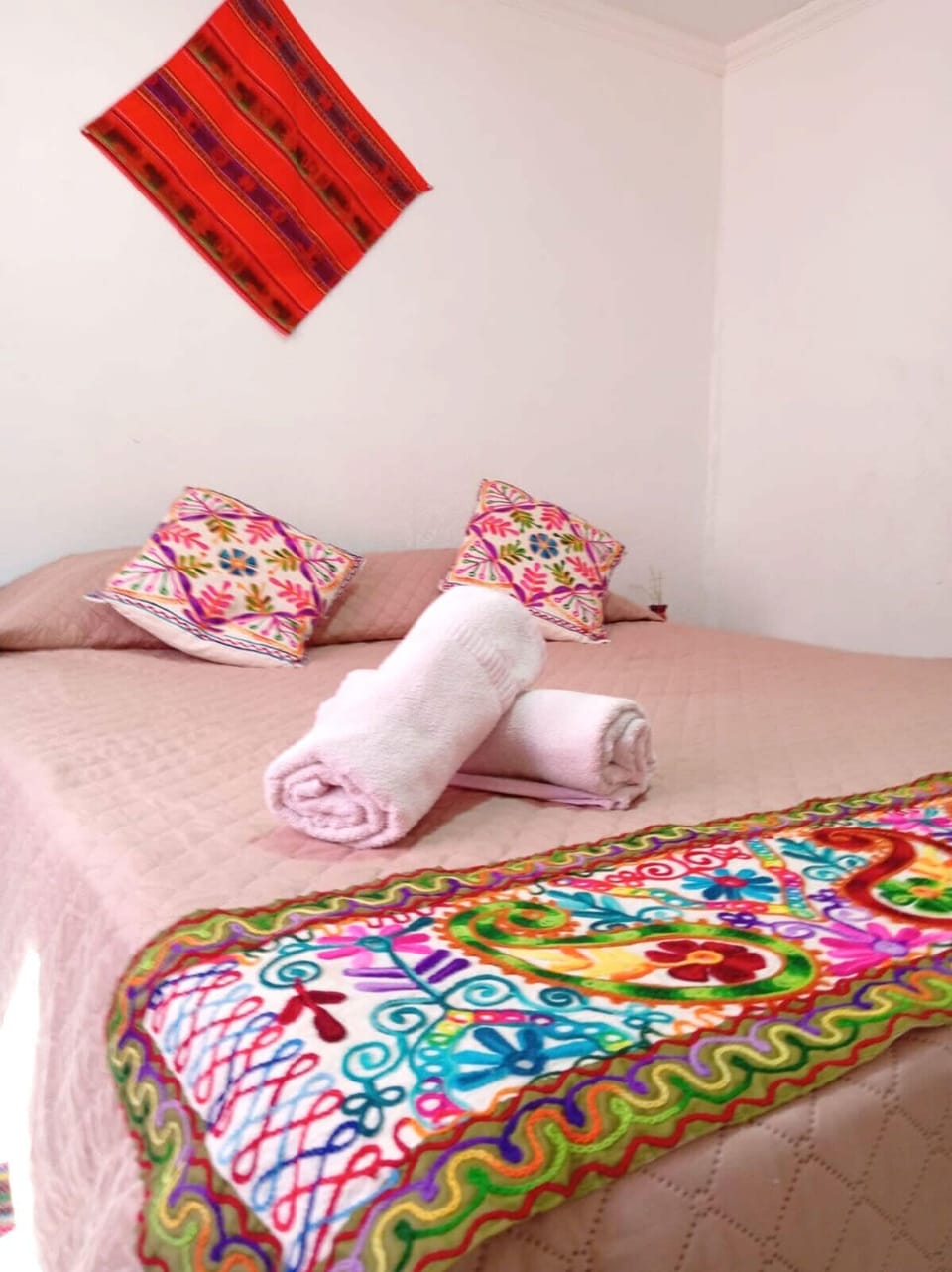 Traditional Double Room, 1 Queen Bed, Shared Bathroom