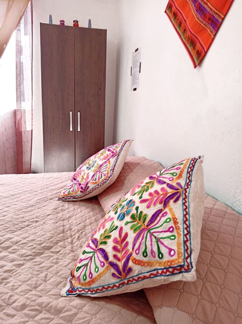 Traditional Double Room, 1 Queen Bed, Shared Bathroom