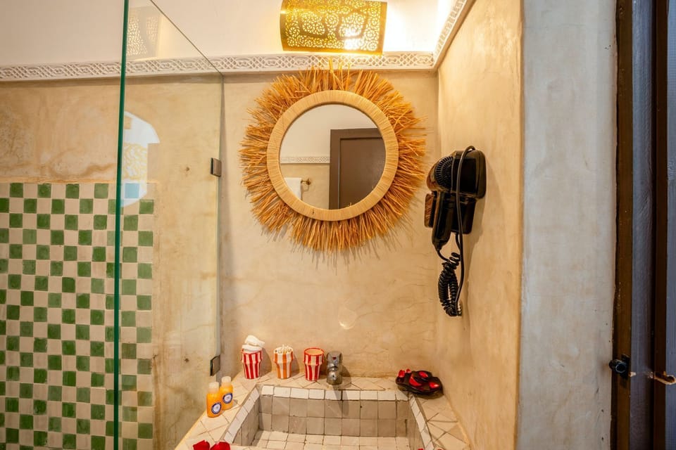 Standard Double Room | Bathroom | Free toiletries, hair dryer, towels, soap