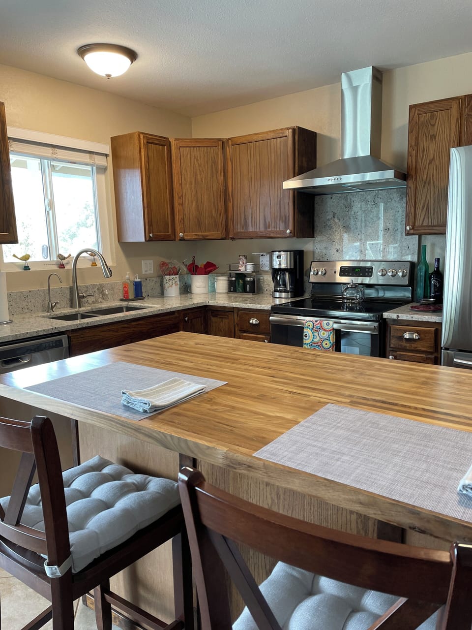 Big kitchen island!