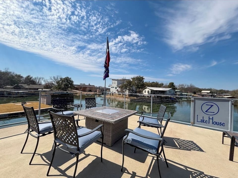 8c3e0485-3ff1-4776-84a4-1a0948a30b99