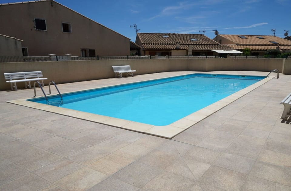 Holiday Home Swimming Pool