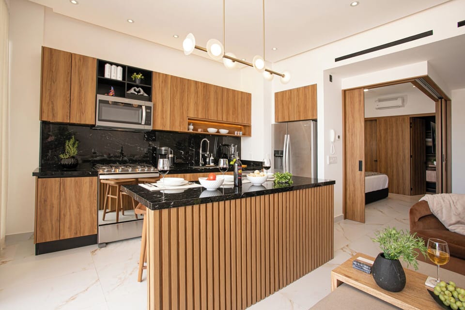Fully equipped kitchen you might not use due to so many amazing restaurants and taco stands right outside your door.