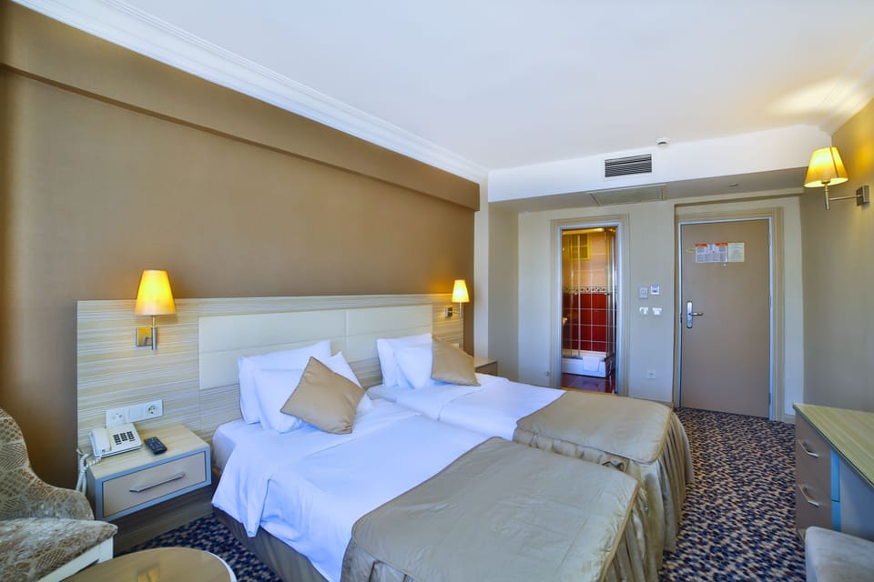 Premium bedding, minibar, in-room safe, desk