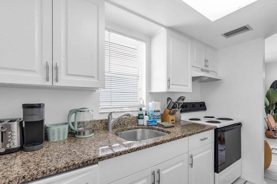 Fully equipped kitchen for home-cooked meals