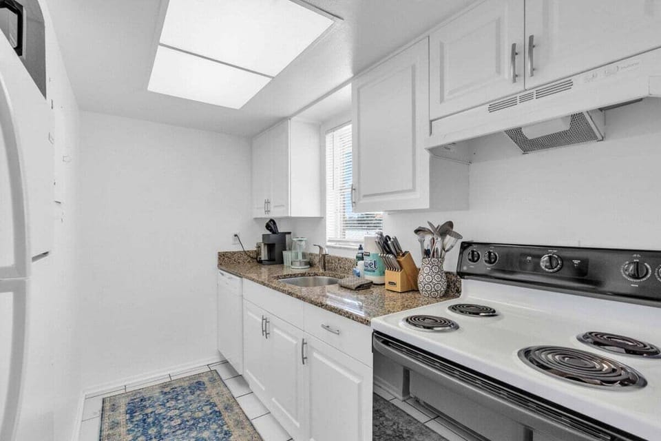 Fully equipped kitchen for home-cooked meals