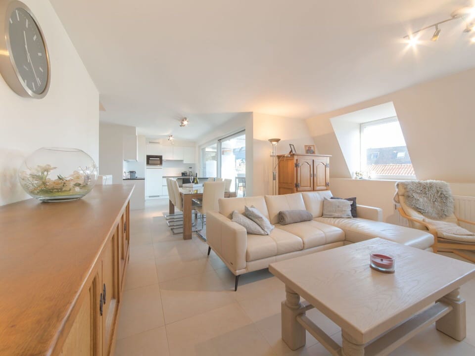 Furniture, Table, Couch, Wood, Cabinetry, Lighting, Building, Interior Design, Flooring, Floor