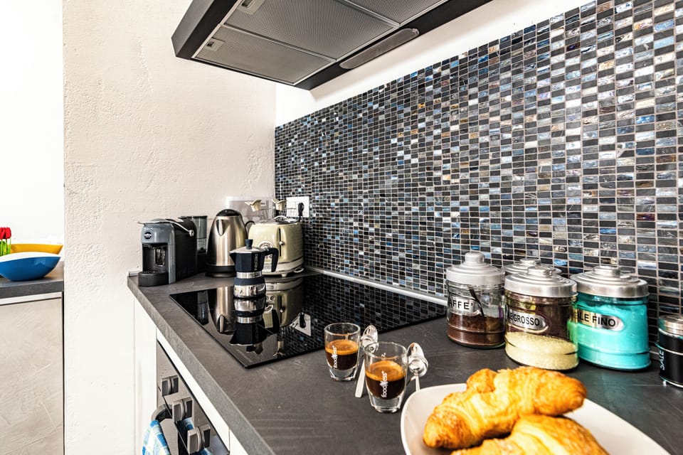 Standard Apartment, Multiple Bedrooms, 2 Bathrooms (Lusa Apartment) | Private kitchen | Fridge, microwave, oven, stovetop