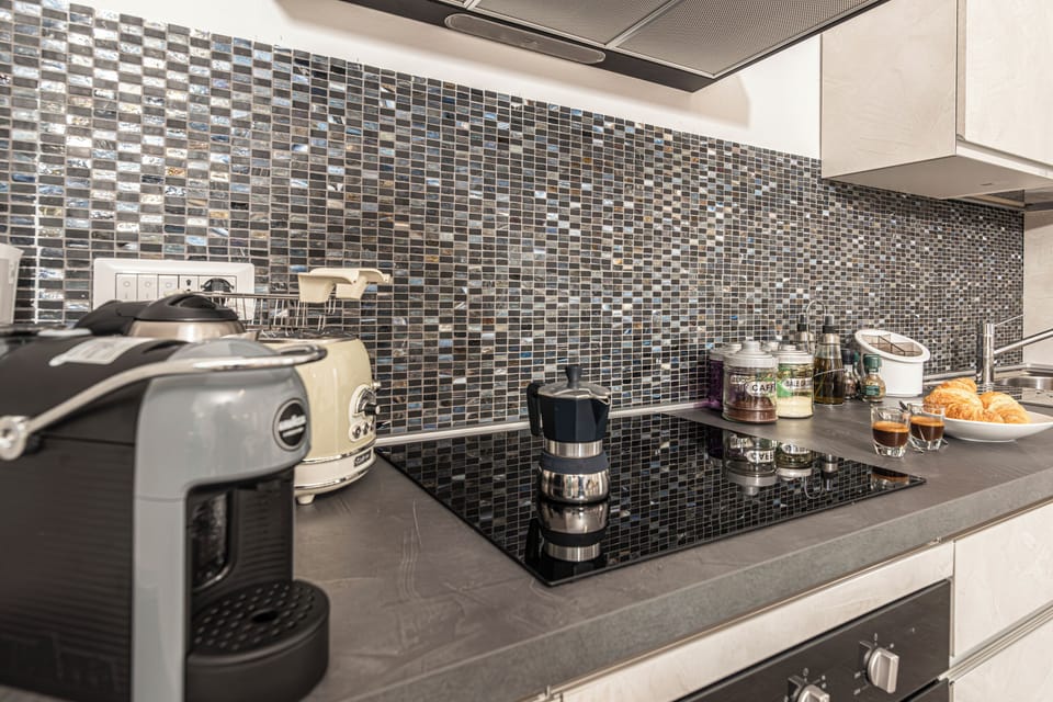 Standard Apartment, Multiple Bedrooms, 2 Bathrooms (Lusa Apartment) | Private kitchen | Fridge, microwave, oven, stovetop
