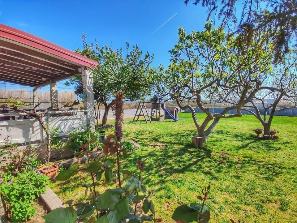 House, 3 Bedrooms, Smoking, Private Pool | Garden