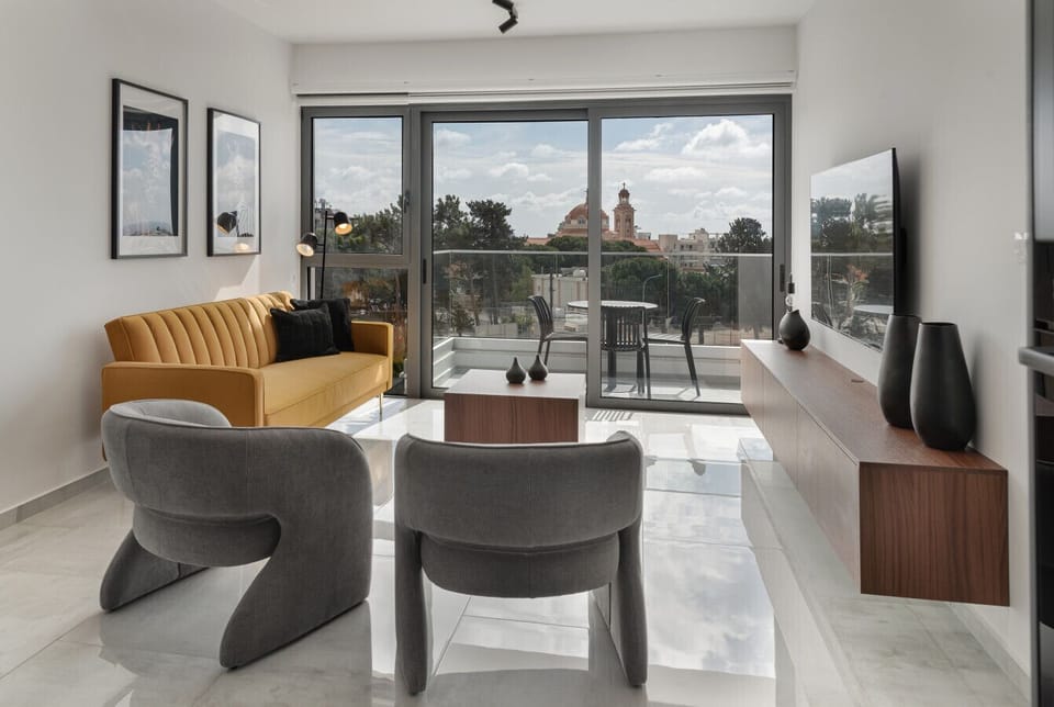 Comfortable Living Room!
