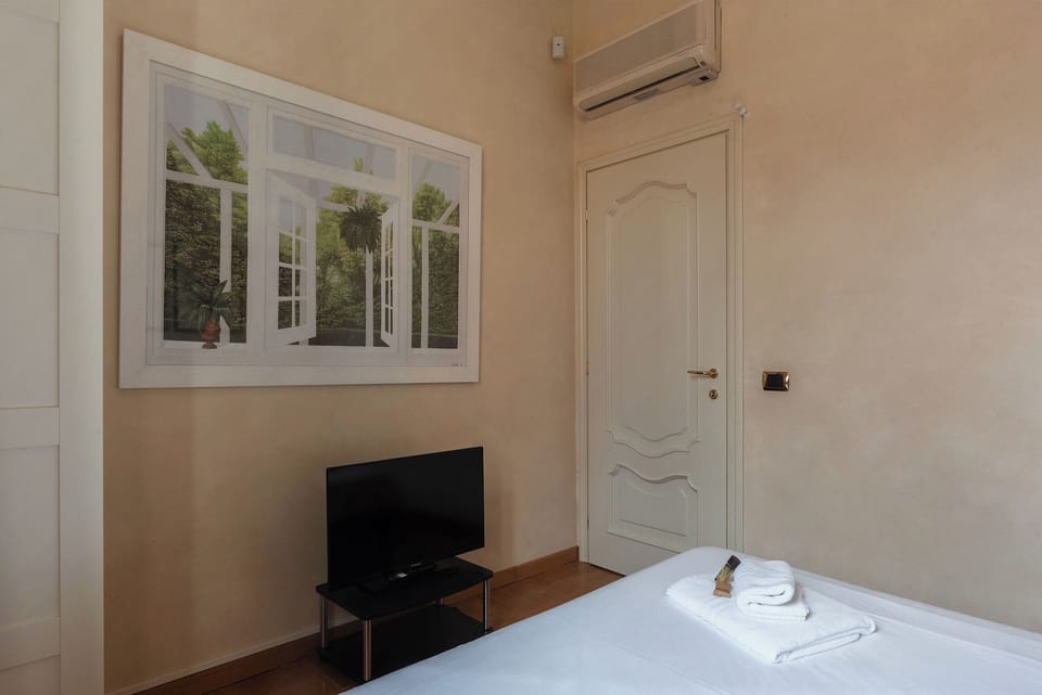 Apartment, 3 Bedrooms, 2 Bathrooms, River View | 3 bedrooms, laptop workspace, iron/ironing board, WiFi (free)