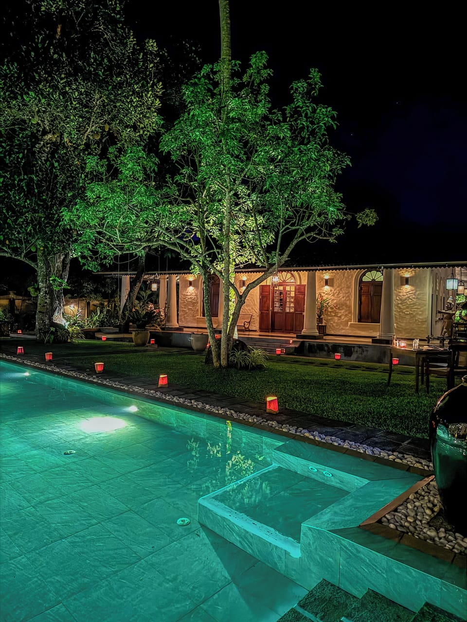 15 outdoor pools