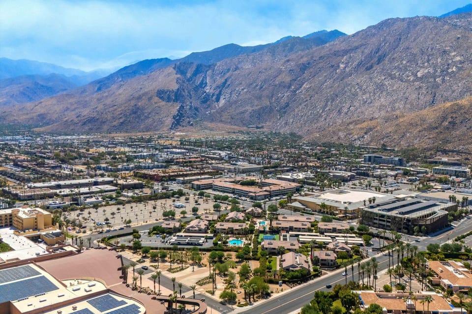 Palm Springs aerial view near Plaza Villas