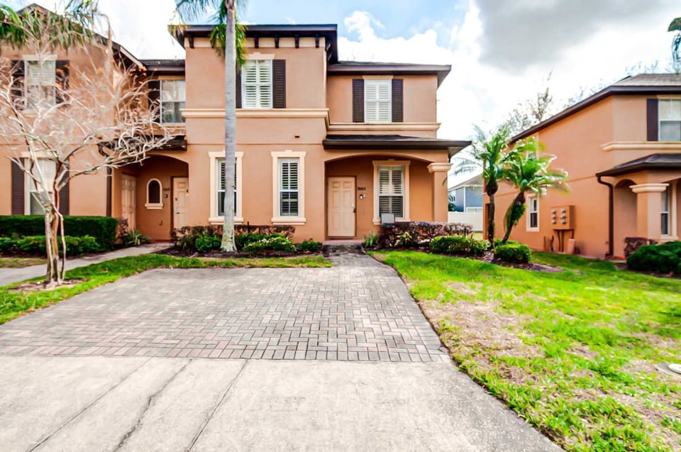 House | 4 bedrooms, high-speed internet