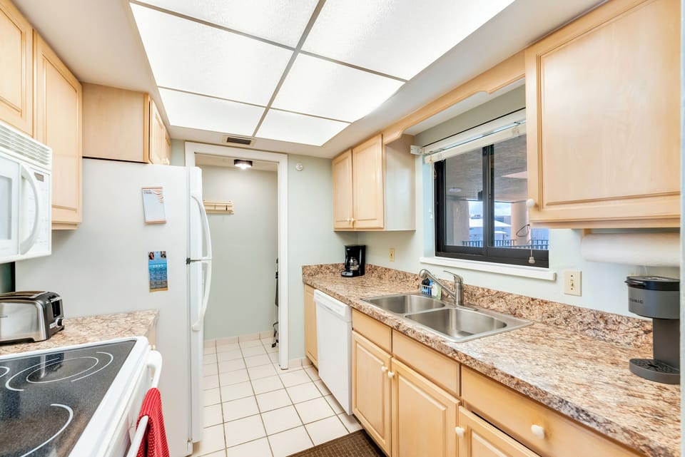 Fully equipped kitchen