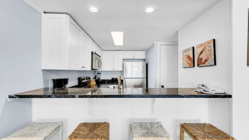 Romar Tower 6B Kitchen area