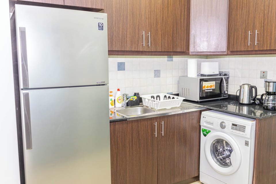 Electric kettle, toaster