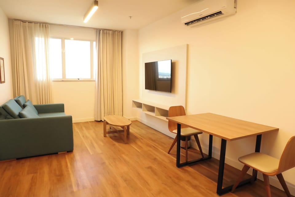 In-room safe, laptop workspace, blackout drapes, soundproofing