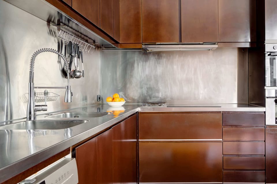 The kitchen is fully equipped to prepare a simple meal 