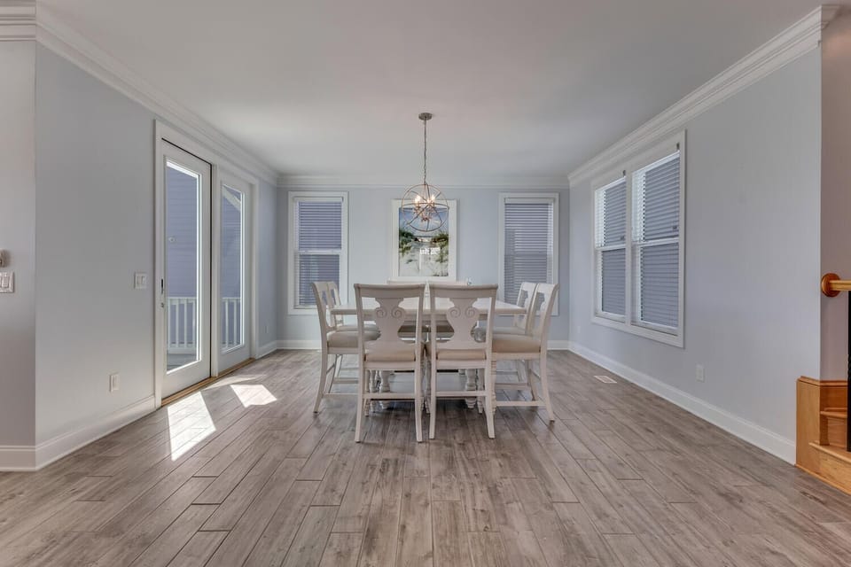 Dining Room (2nd Floor)