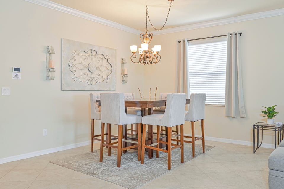 Palm Shores at The Preserve at Corkscrew - The dining offers seating for 6