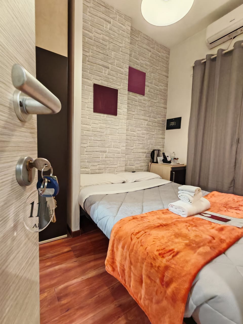 Economy Room | In-room safe, iron/ironing board, free WiFi