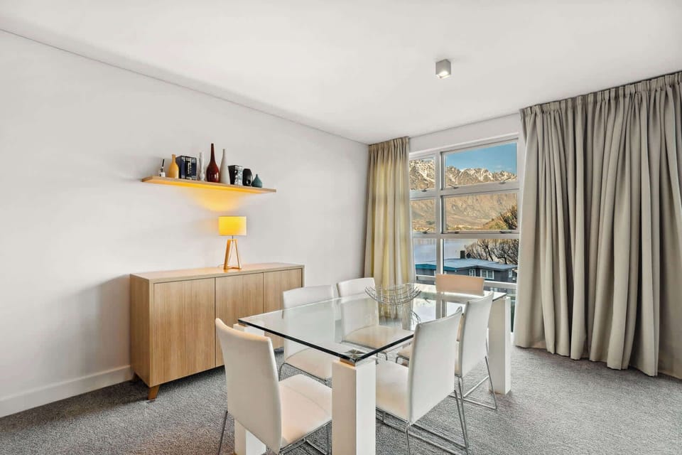 Enjoy meals with a stunning lake and mountain outlook.