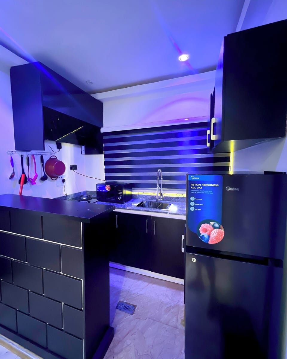 Deluxe Apartment, Balcony, City View | Living area