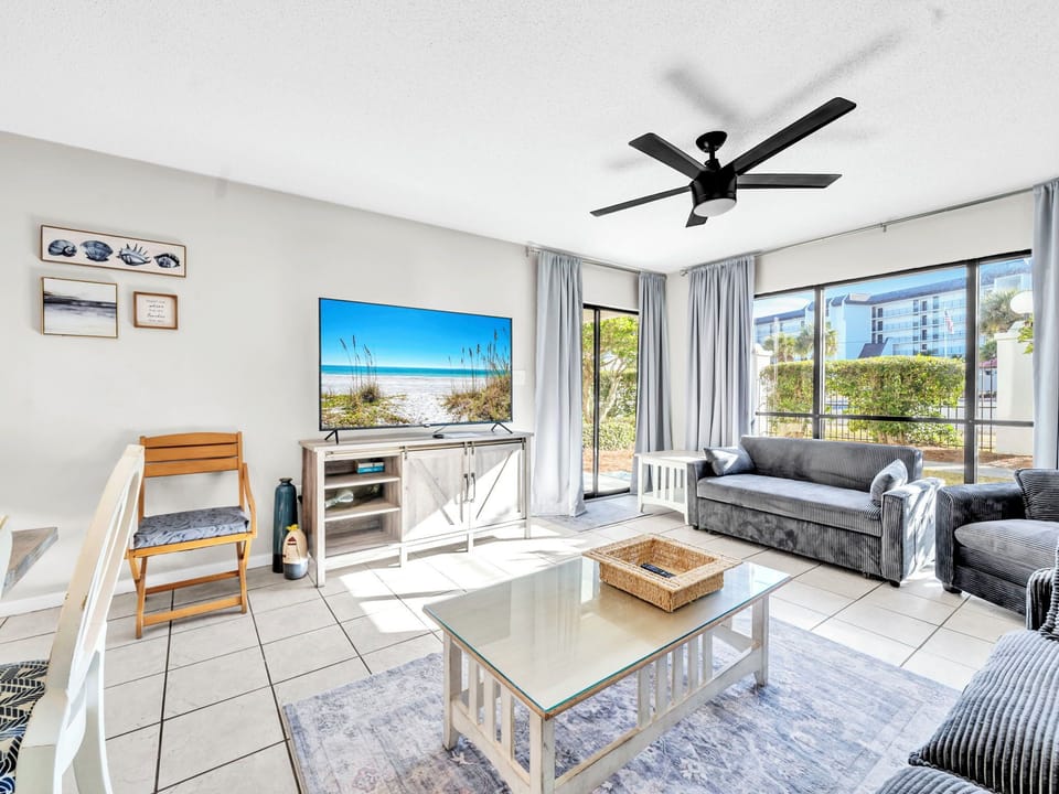 Edgewater Golf Villa 3204