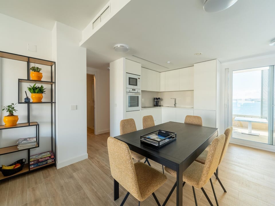 Apartment | Dining