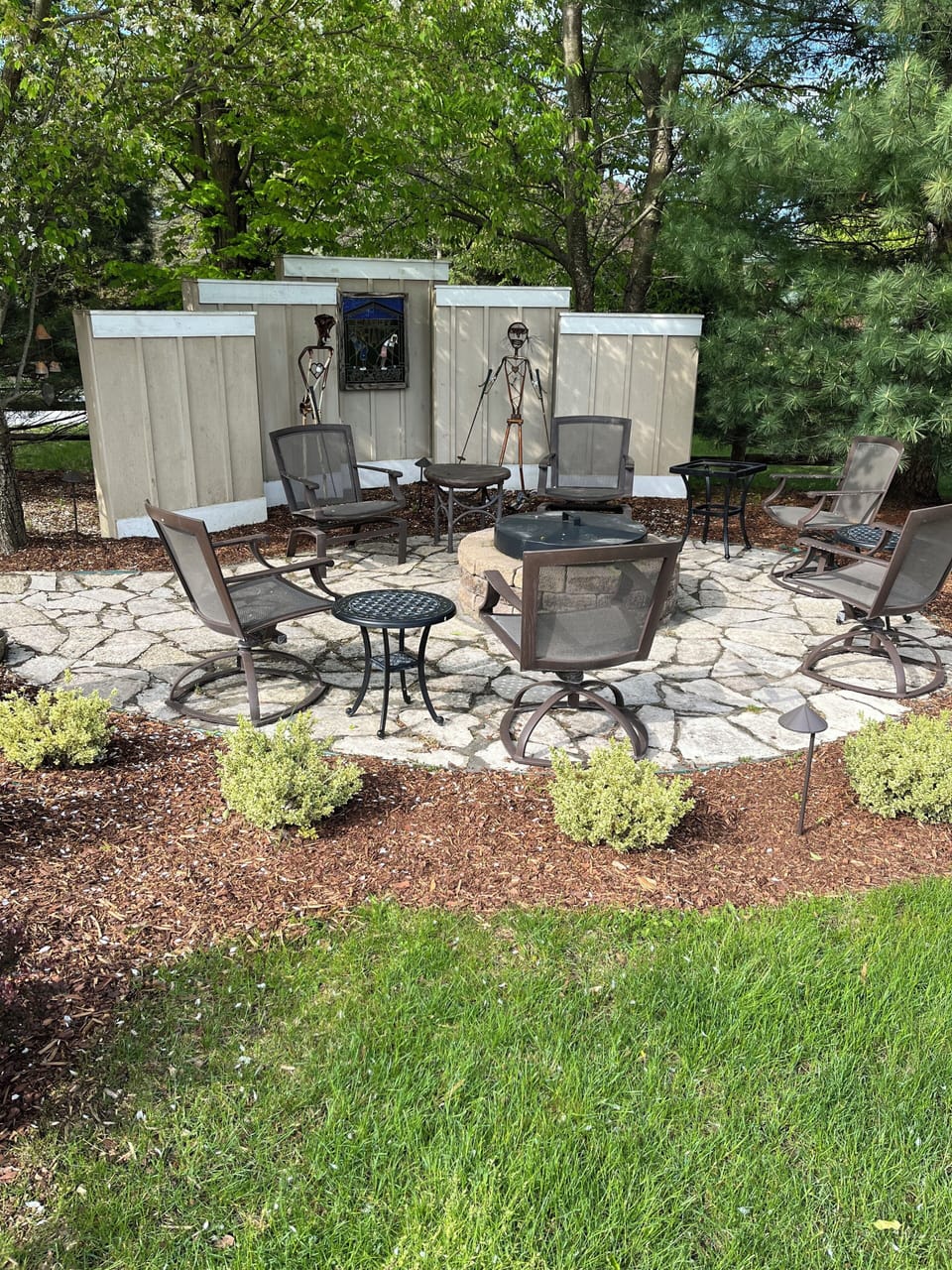 Outdoor firepit
