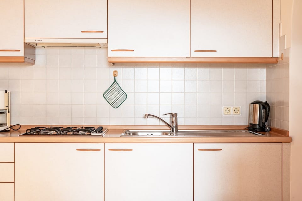 Kitchenette with everything you need