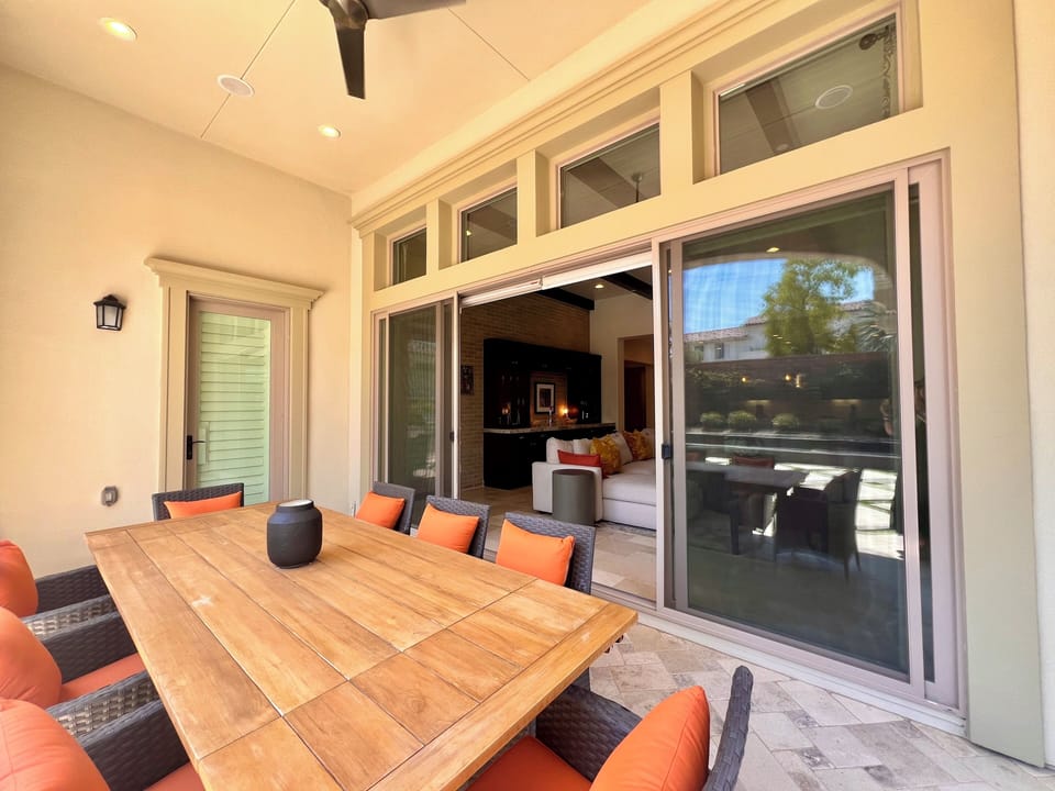 Outdoor dining