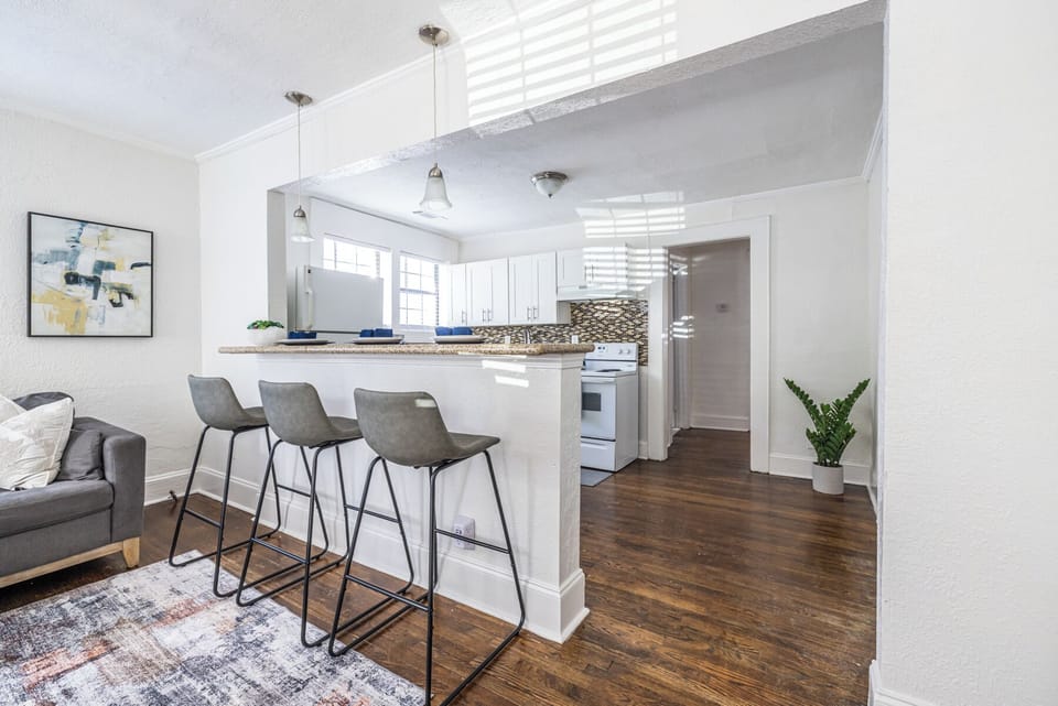 Embrace sunshine, space, and style! This kitchen is a feast for the eyes. Natural light and an open layout make it the perfect place to gather and create. Amazing!