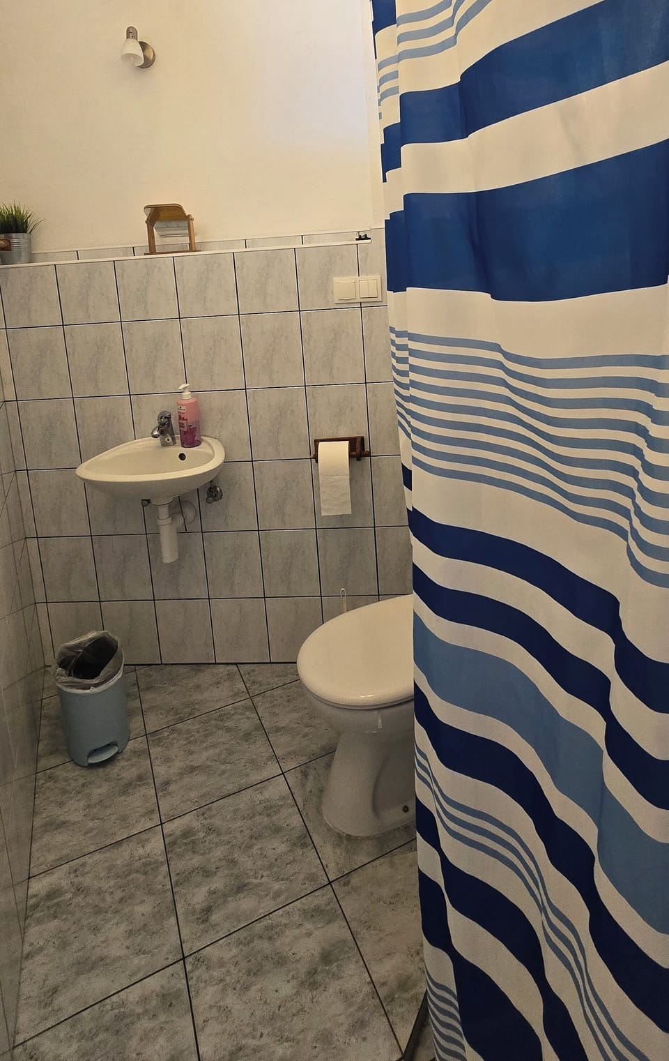 Panoramic Studio, Balcony, Sea View | Bathroom | Towels, soap, toilet paper