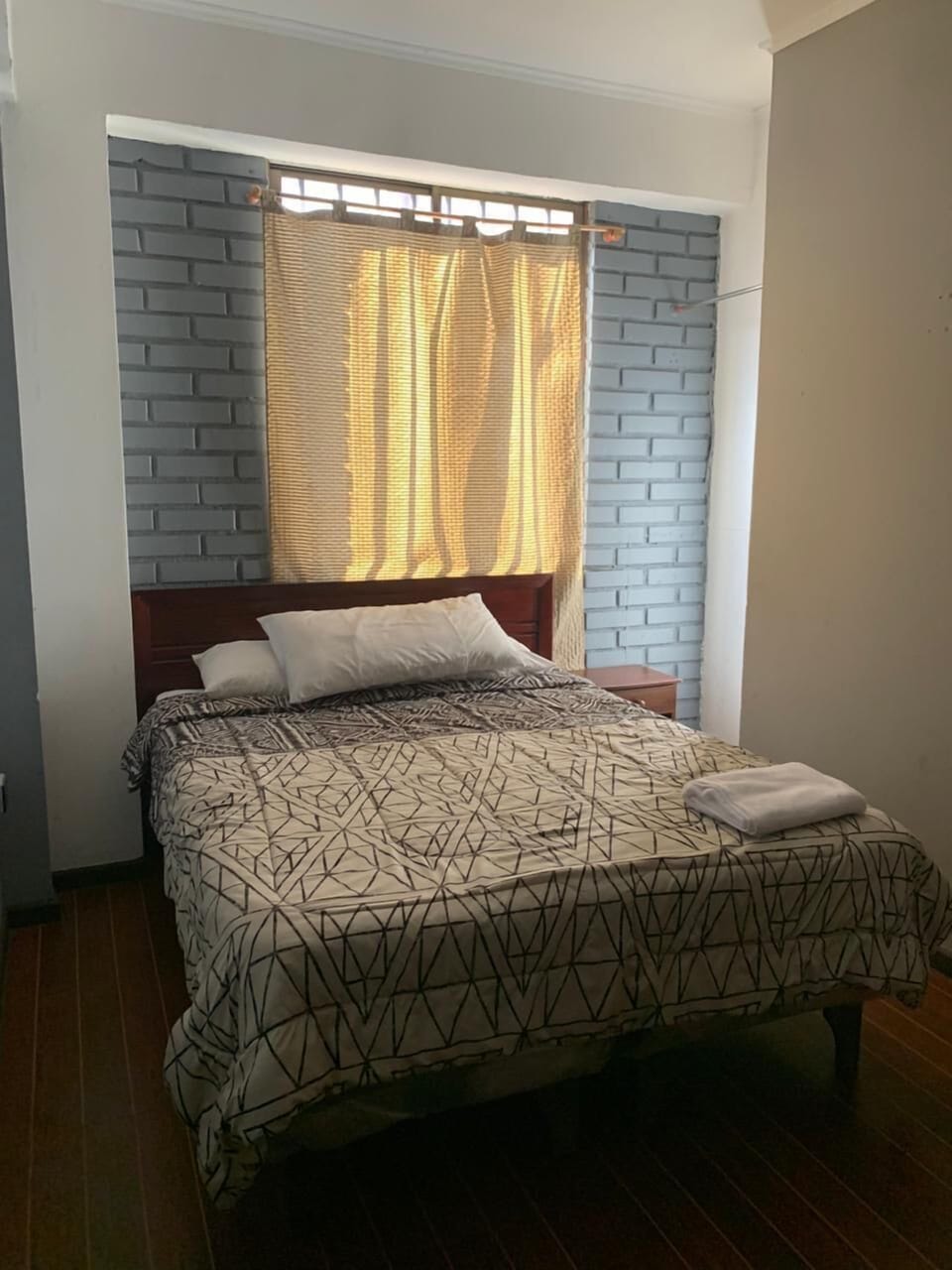 Free WiFi, bed sheets