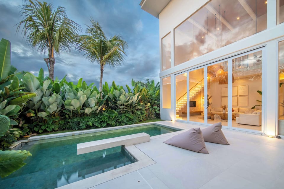 A villa so beautiful, you won’t want to leave. 🏝💛
