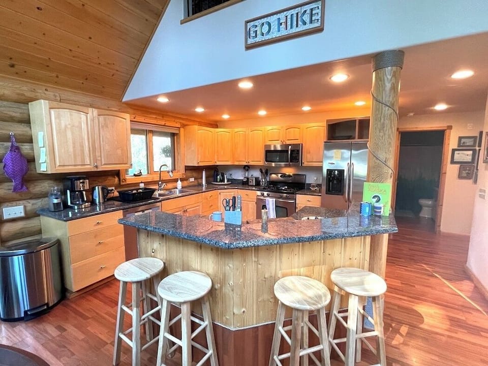 Kitchen Bar