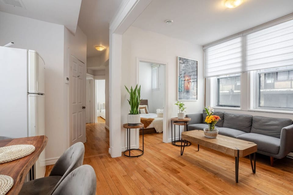 Open layout with plenty of light