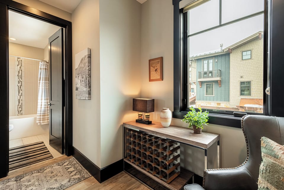 Small seating area in alcove on main level