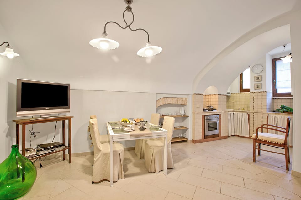 Kitchen and dining area