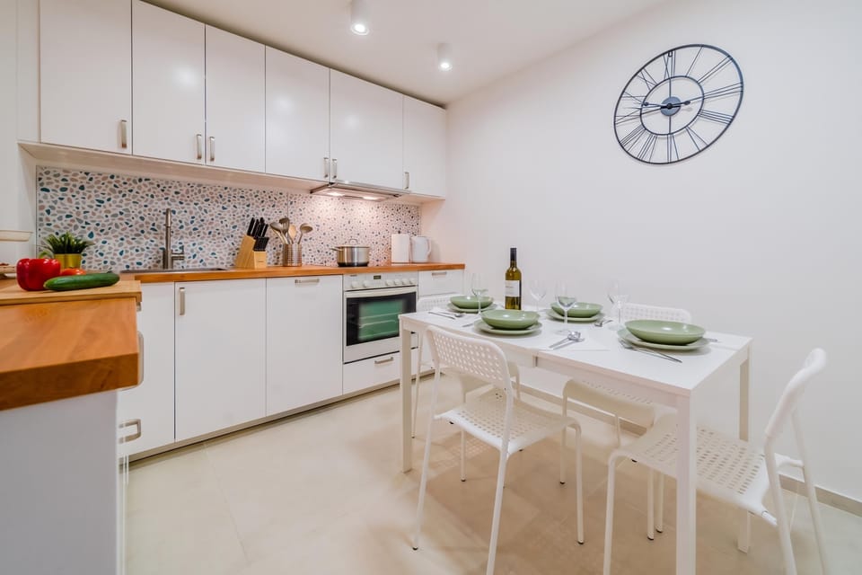Kitchen and dining area