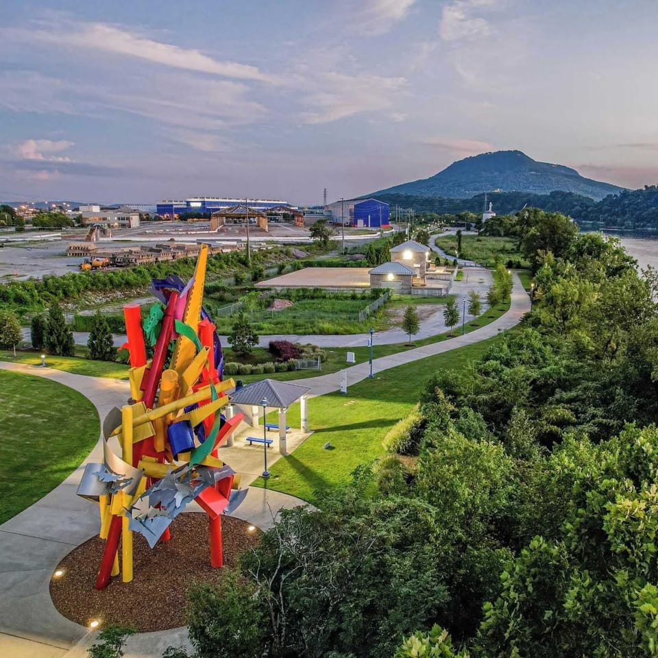 0.1 mi to Riverwalk (16 miles of riverfront parkway)