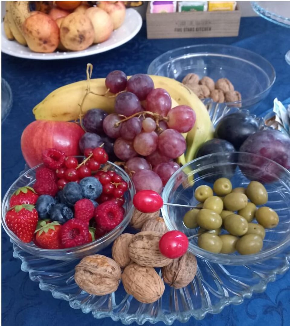 Daily buffet breakfast (EUR 6 per person)