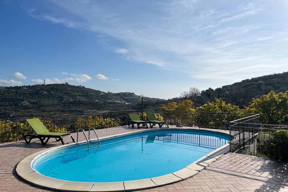 Holiday Home Swimming Pool