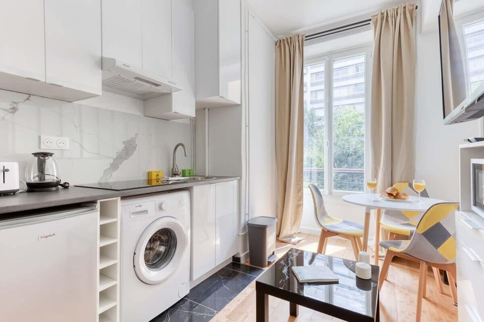 Kitchen and Dinning Area